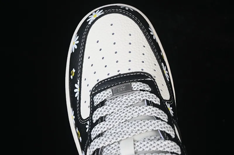 All categories Nk Air Force 1 Air Force series Nk Air Force 1 Low Air Force low-top Nike Air Force 1'07 Low black and white panda print Air Force 1 low-top casual sneakers JP8028-004